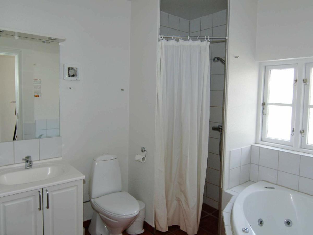 6 Person Holiday Home In Bl Vand Blavand Ruang foto
